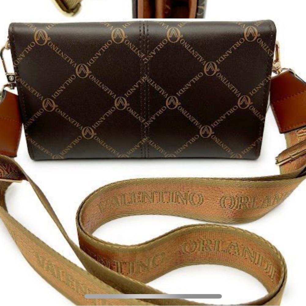 Valentino Orlandi Crossbody with Large "V" Lock and Branded
Strap(V-3002 - Picture 5 of 5
